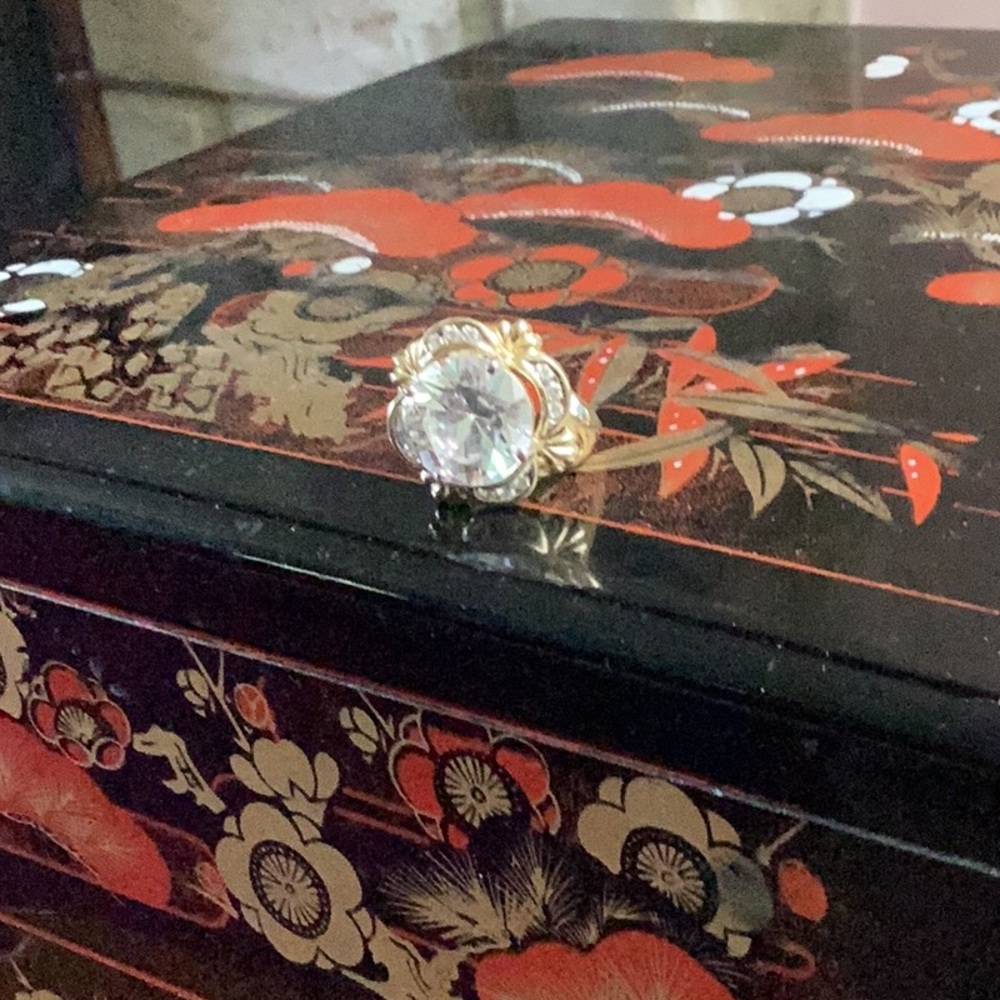 Gorgeous 10K hold large CZ ring, size 6